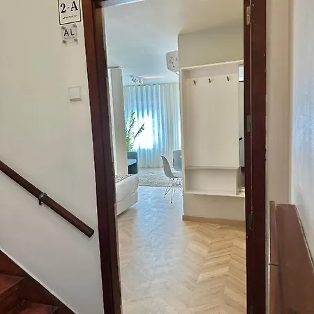 Youropo - Capela Apartman *