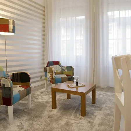 Youropo - Capela Appartement